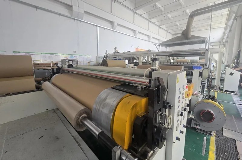 Qiyao extrusion-coating laminating machine production upgrade